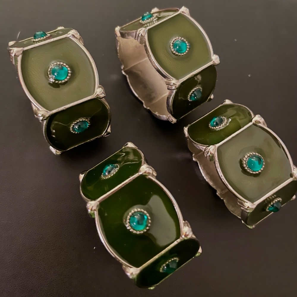 Vintage avocado green napkin rings
